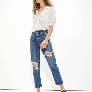 American Eagle Mom Straight Jeans
